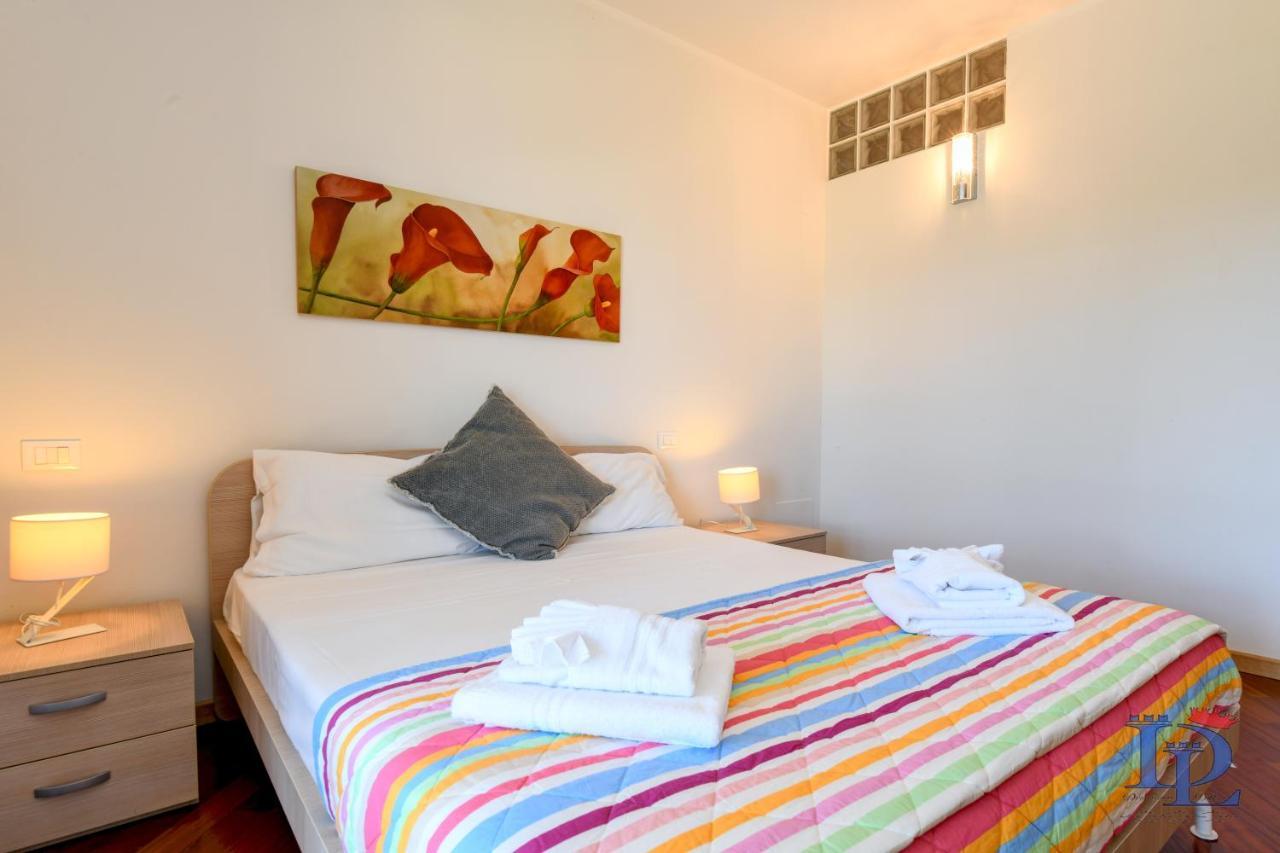 Ferienwohnung DesenzanoLoft Butterfly And Pools Desenzano del Garda Exterior foto