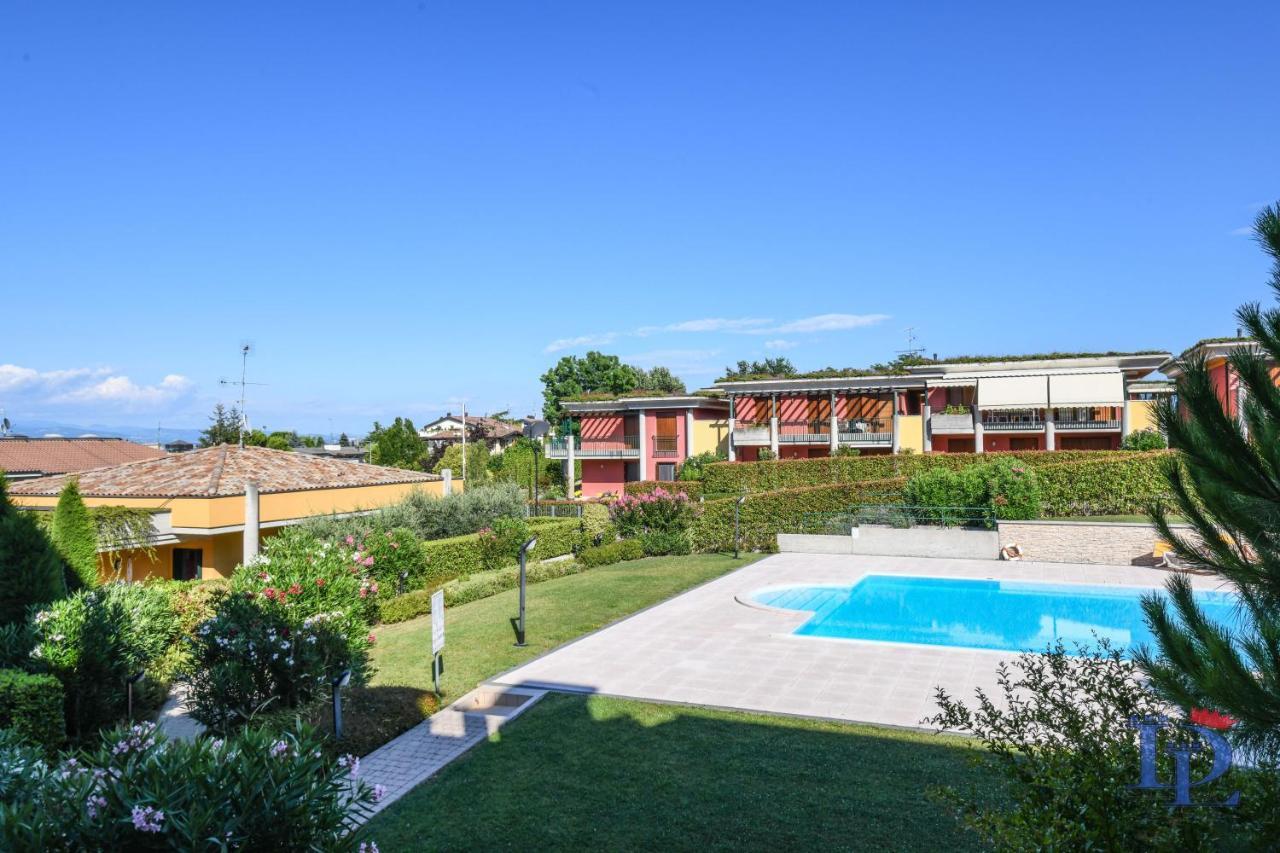 Ferienwohnung DesenzanoLoft Butterfly And Pools Desenzano del Garda Exterior foto