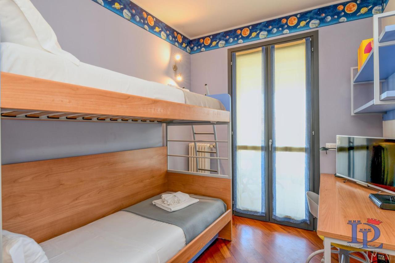 Ferienwohnung DesenzanoLoft Butterfly And Pools Desenzano del Garda Exterior foto