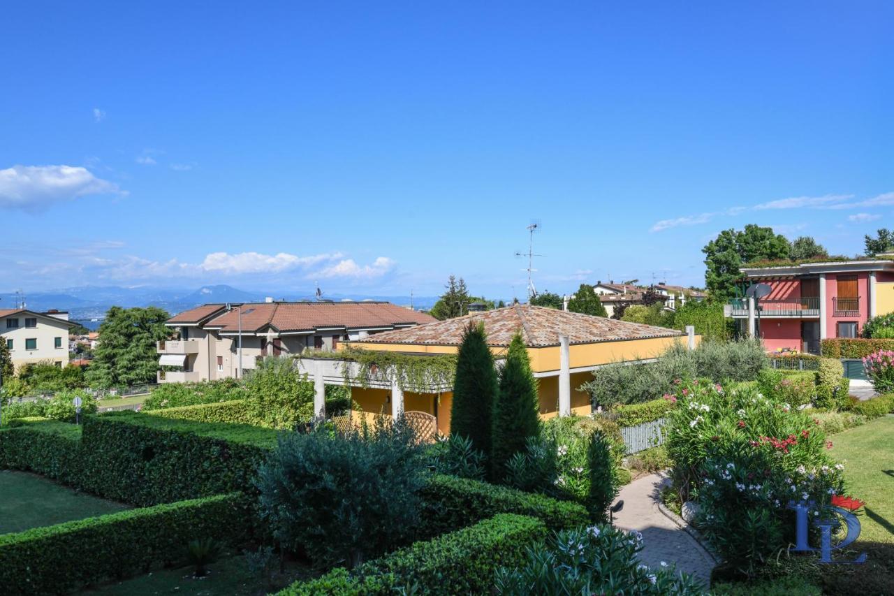 Ferienwohnung DesenzanoLoft Butterfly And Pools Desenzano del Garda Exterior foto