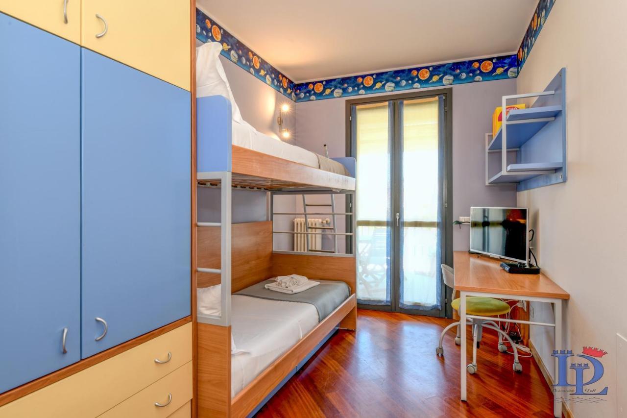 Ferienwohnung DesenzanoLoft Butterfly And Pools Desenzano del Garda Exterior foto