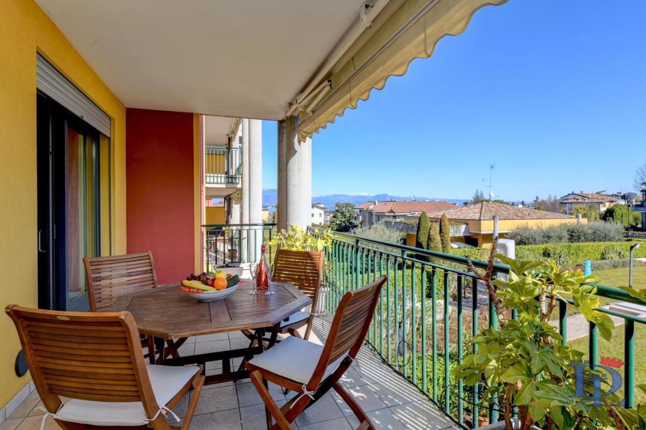 Ferienwohnung DesenzanoLoft Butterfly And Pools Desenzano del Garda Exterior foto