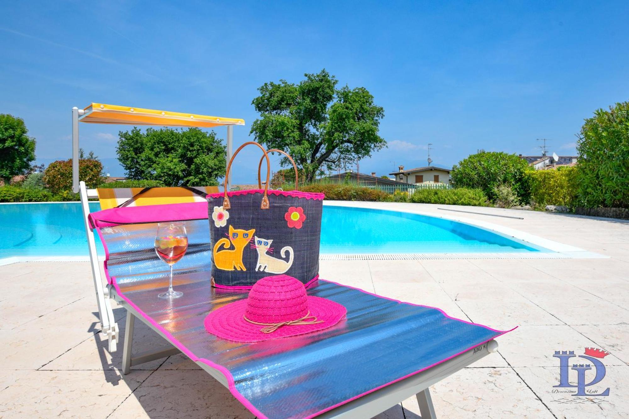 Ferienwohnung DesenzanoLoft Butterfly And Pools Desenzano del Garda Exterior foto